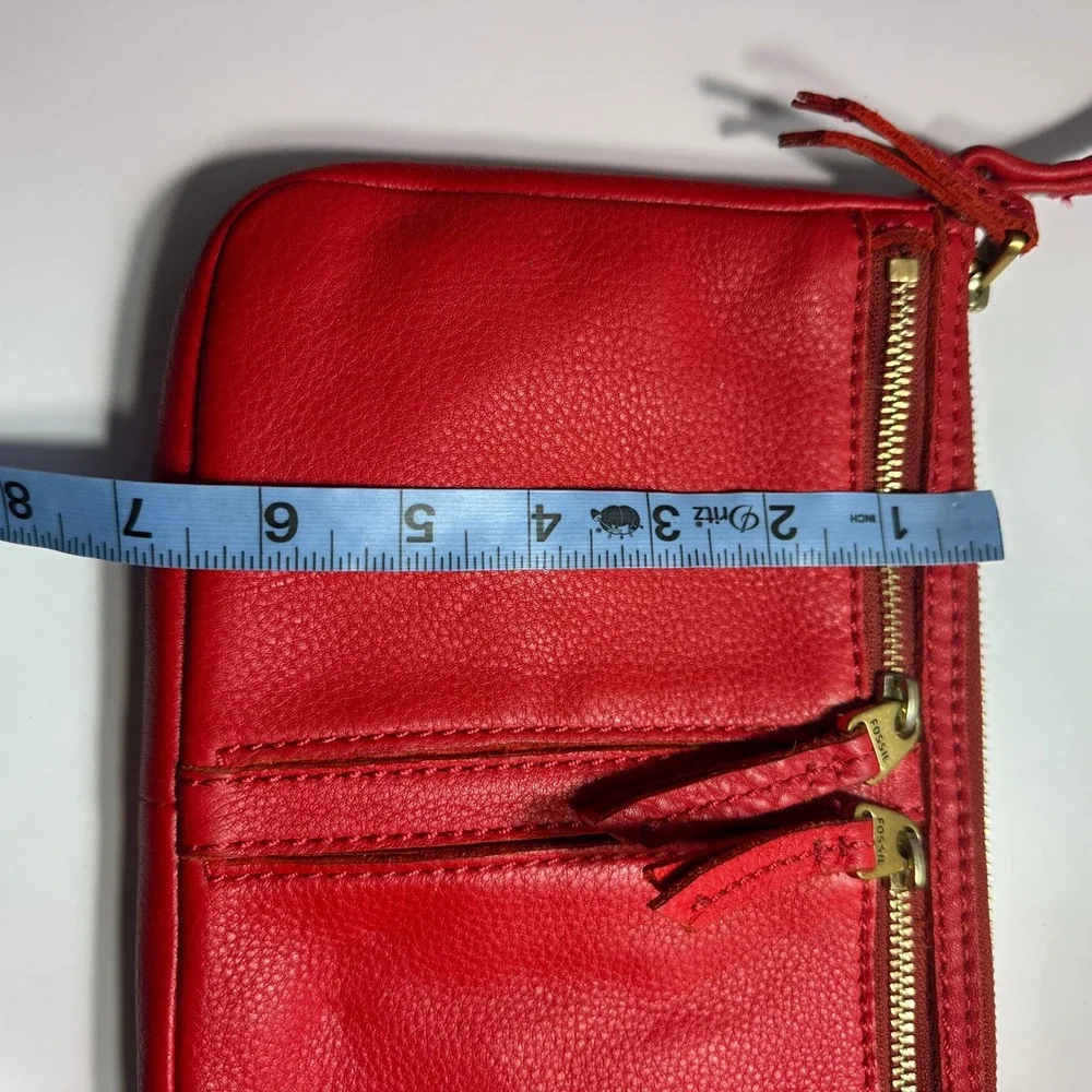 Fossil Erin Crossbody Bag Womens Small Red Pebbled Leather Key Charm Pockets